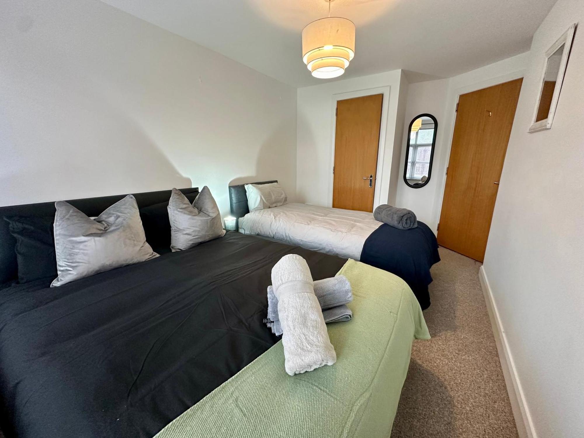 2br Side Apartment *