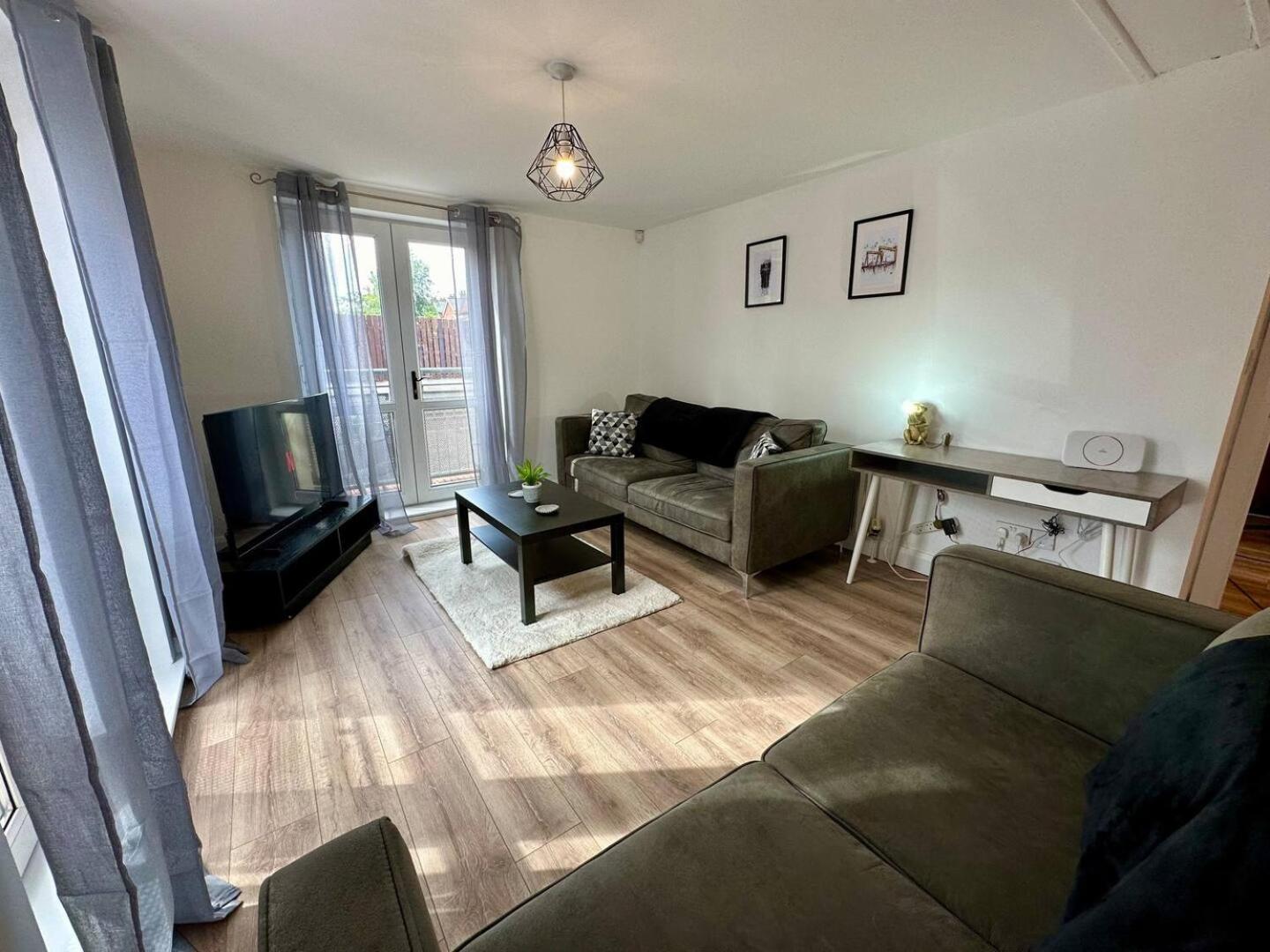 Apartment 2br Side *