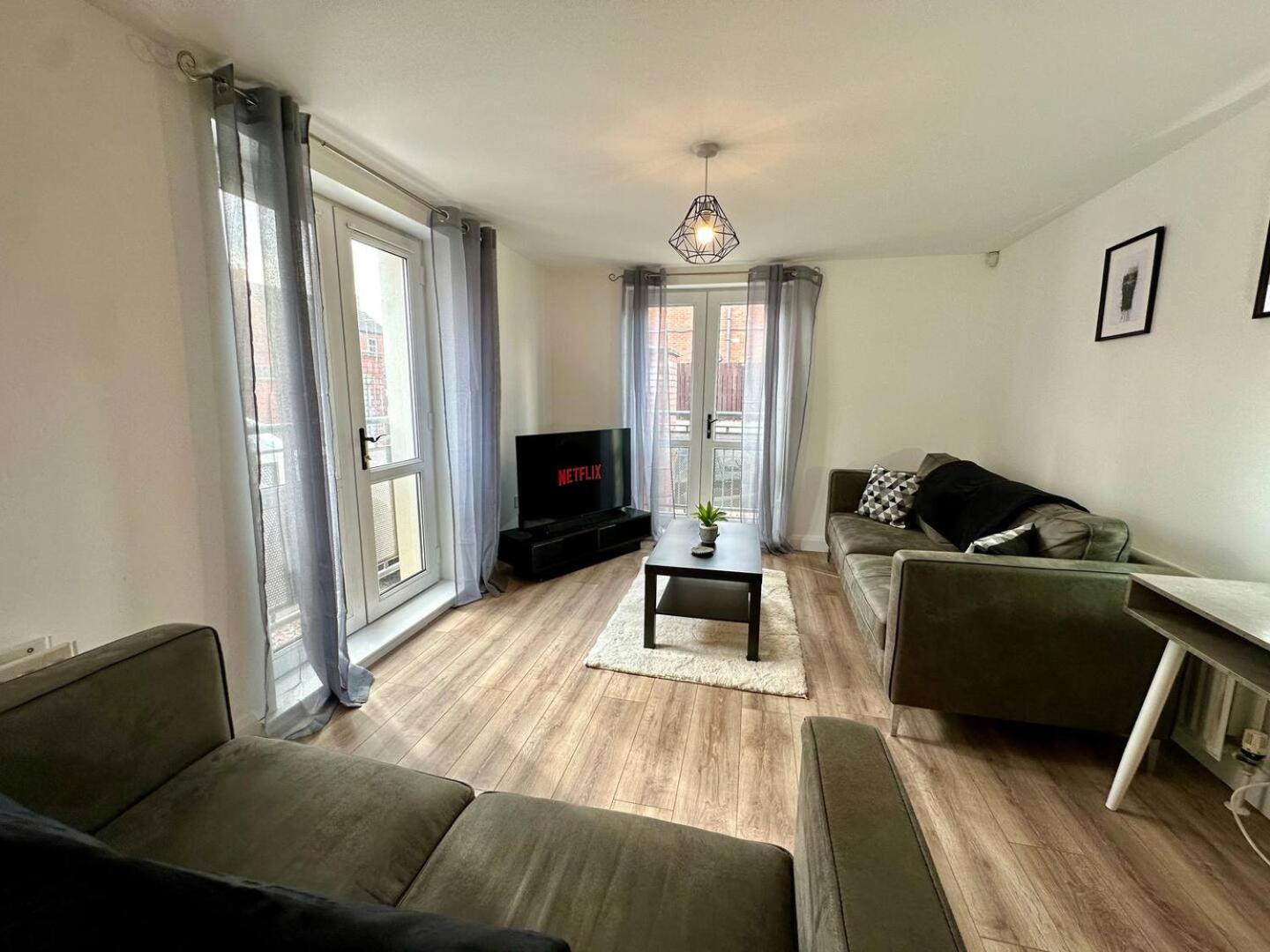 2br Side Apartment *