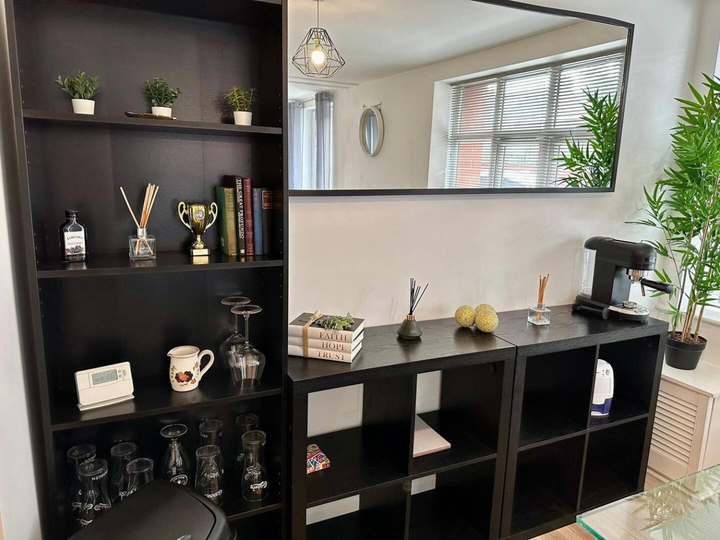 2br Side Apartment Belfast